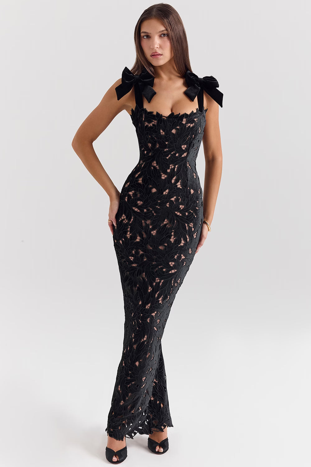 Sleeveless Lace Bow Maxi Dress